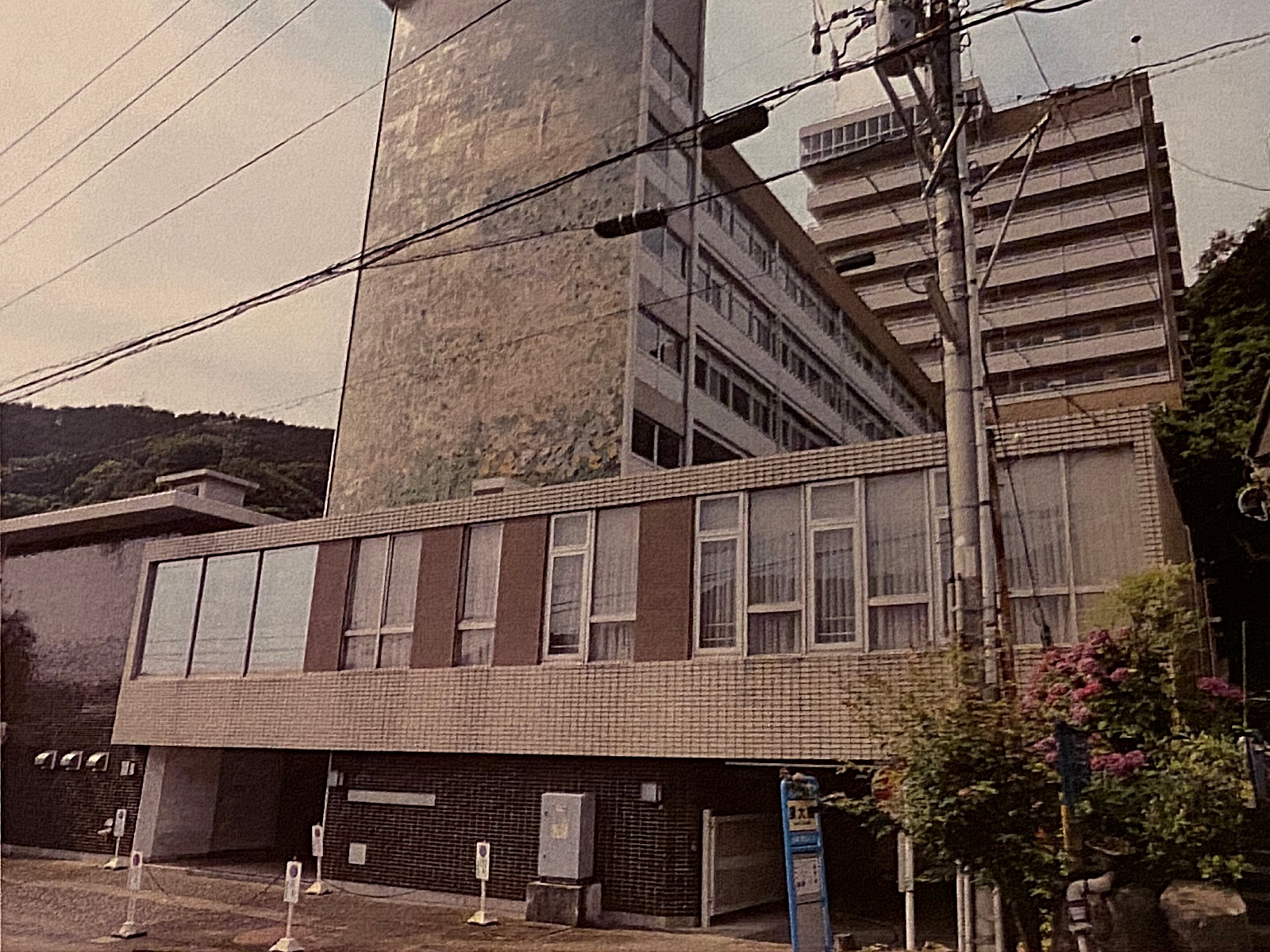 Grand Resort Complex in Yugawara-Atami — 16 Floors, 250+ Rooms photo 6