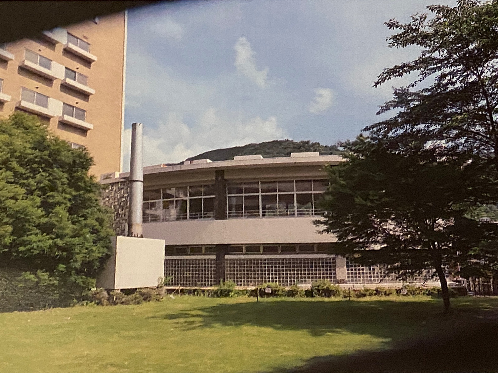 Grand Resort Complex in Yugawara-Atami — 16 Floors, 250+ Rooms photo 7